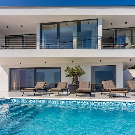 Nyaraló Mit Panoramablick Auf Kvarner Bucht, Privatpool, Bbq-bereich, Waschmaschine