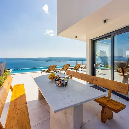 Mit Panoramablick Auf Kvarner Bucht, Privatpool, Bbq-bereich, Waschmaschine Crikvenica