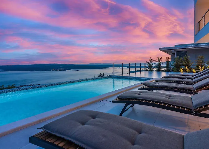 Mit Panoramablick Auf Kvarner Bucht, Privatpool, Bbq-bereich, Waschmaschine Σπίτι διακοπών *