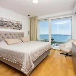 Mit Panoramablick Auf Kvarner Bucht, Privatpool, Bbq-bereich, Waschmaschine Ferienhaus
