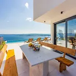 Mit Panoramablick Auf Kvarner Bucht, Privatpool, Bbq-bereich, Waschmaschine Crikvenica