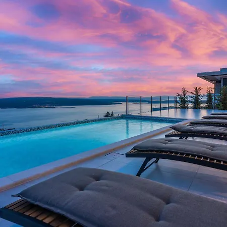 Mit Panoramablick Auf Kvarner Bucht, Privatpool, Bbq-bereich, Waschmaschine Tatil Evi *