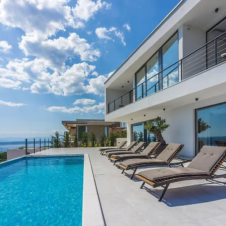 Mit Panoramablick Auf Kvarner Bucht, Privatpool, Bbq-bereich, Waschmaschine *