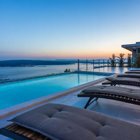 Сasa de vacaciones Mit Panoramablick Auf Kvarner Bucht, Privatpool, Bbq-bereich, Waschmaschine