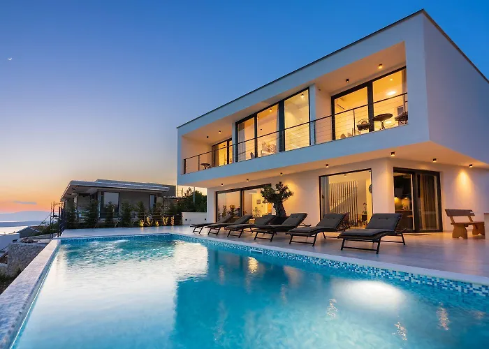 Mit Panoramablick Auf Kvarner Bucht, Privatpool, Bbq-bereich, Waschmaschine Feriehus Crikvenica