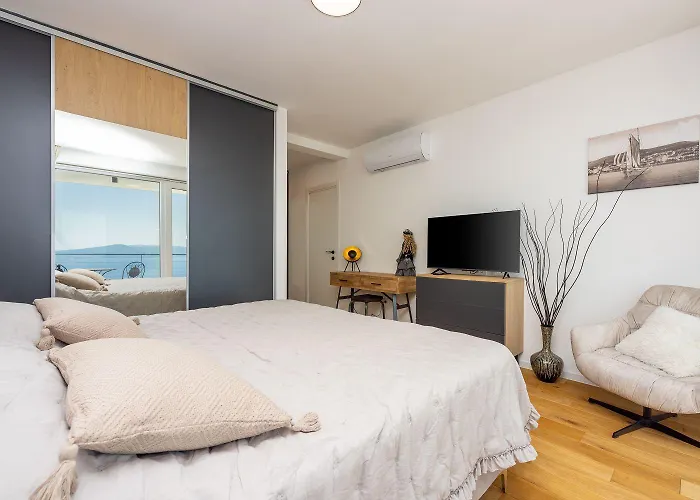 Mit Panoramablick Auf Kvarner Bucht, Privatpool, Bbq-bereich, Waschmaschine Tatil Evi