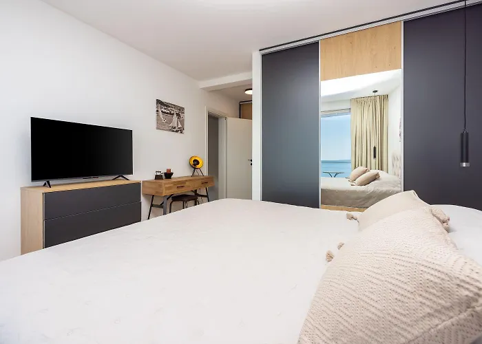 Mit Panoramablick Auf Kvarner Bucht, Privatpool, Bbq-bereich, Waschmaschine Tatil Evi