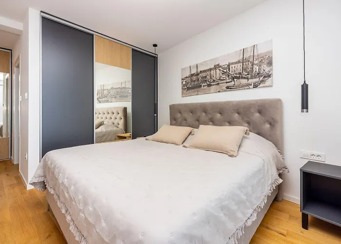 Mit Panoramablick Auf Kvarner Bucht, Privatpool, Bbq-bereich, Waschmaschine Crikvenica